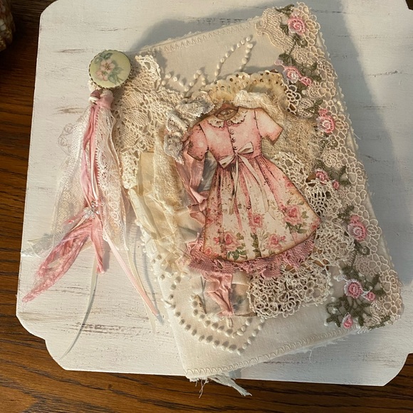 Handmade junk journal - Picture 2 of 13